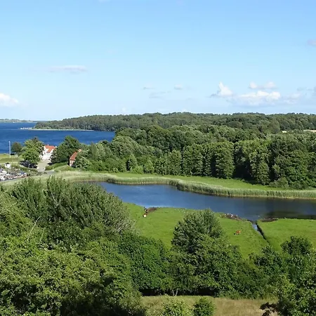 Veselin - 100m From The Sea By Interhome Semesterbostad *