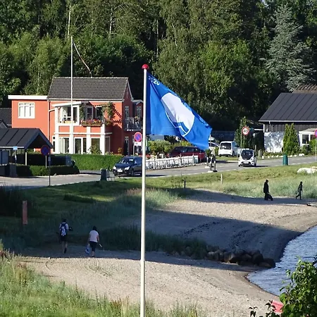 Veselin - 100m From The Sea By Interhome *