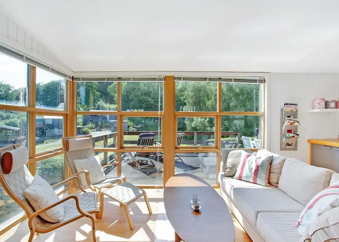 Veselin - 100m From The Sea By Interhome Semesterbostad *